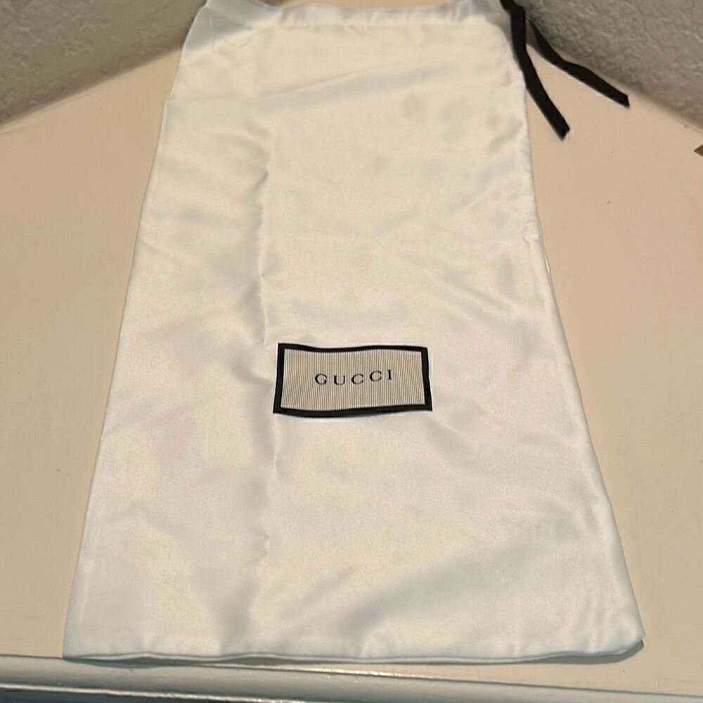 Gucci Tall Rectangular Dust Cover White Classic Spellout Logo Storage Travel Bag